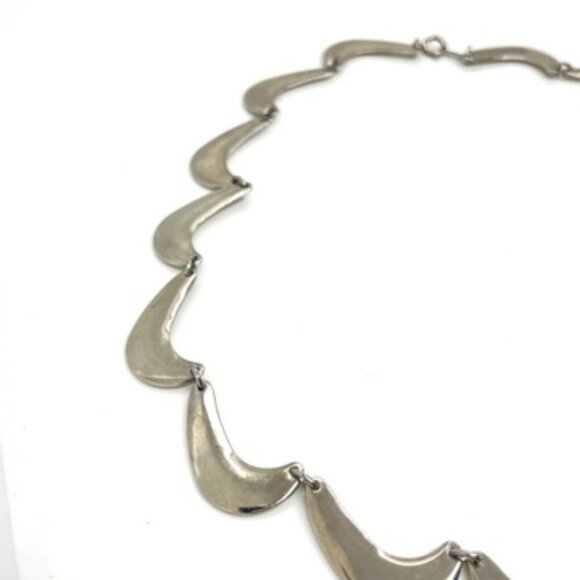 VINTAGE MODERNIST MOON CRESCENT LINK NECKLACE SILVER TONE SCALLOP BIB COLLAR - Picture 10 of 16